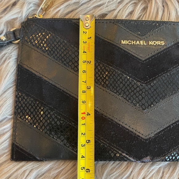 Michael Michael Kors MK Multi Layer Wristlet Purse Black - Picture 14 of 14